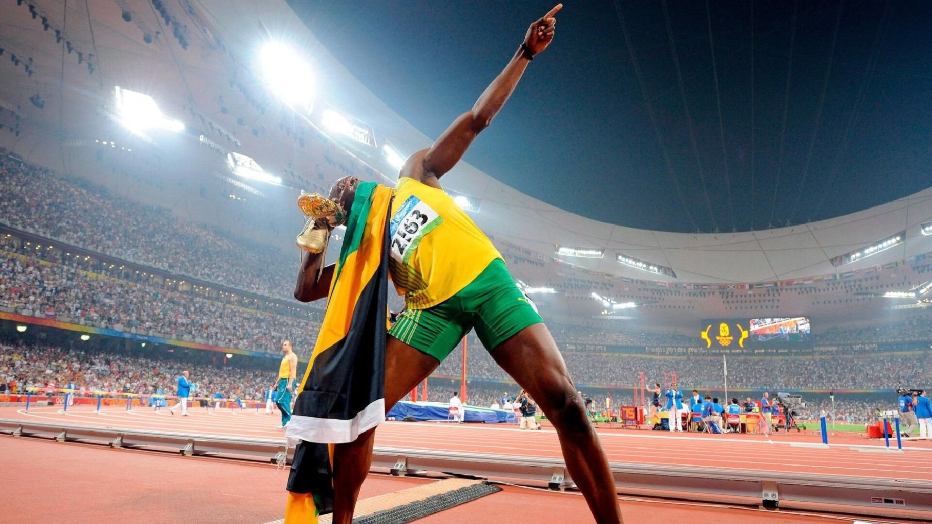 詹姆斯父子同场竞技，历史首次引爆全美关注，詹姆斯父子对决